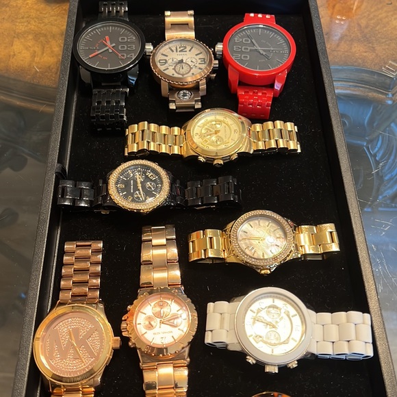 Watches for sale! - Picture 3 of 3